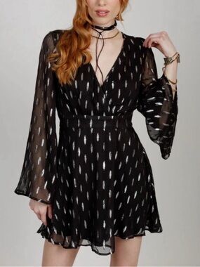 Band of the Free The Craft Bell Sleeve V-Neck Chiffon Dress, Black, Sz XS, NWT